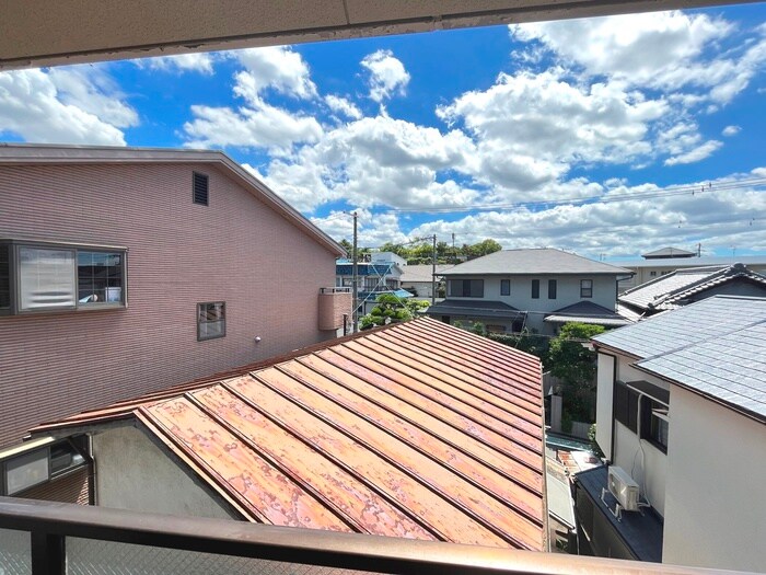 物件内観写真18　(室内からの展望)