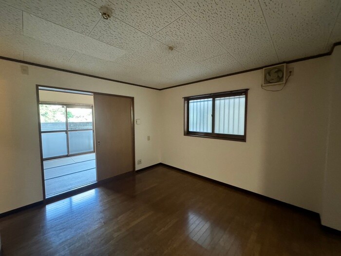 物件内観写真7　(居室)