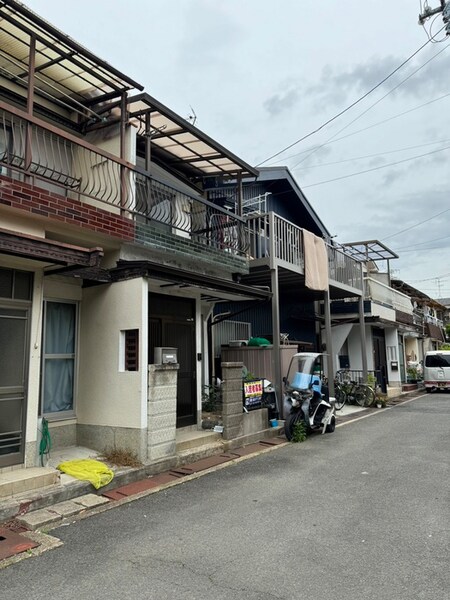 ステップ11号館三反長外観写真