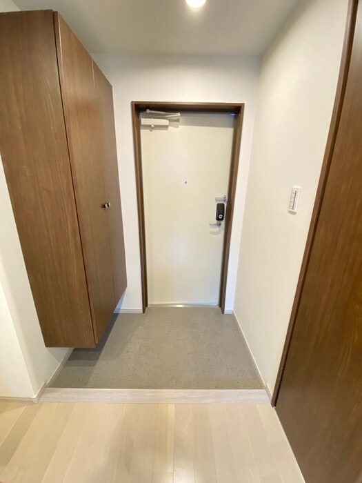 物件内観写真21　(玄関)