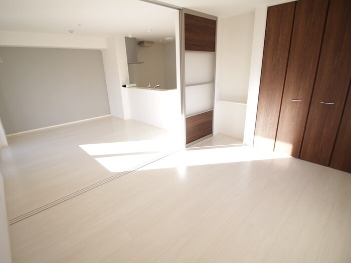 物件内観写真10　(居室)