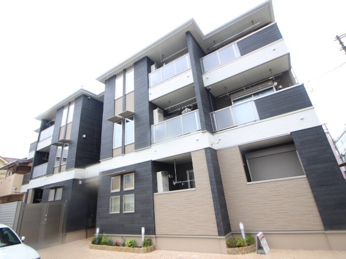 物件外観写真1　(外観写真)