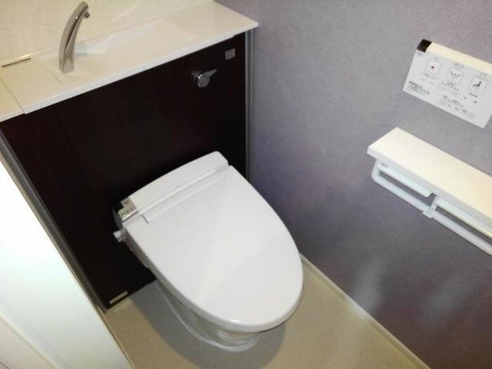 物件内観写真7　(トイレ)