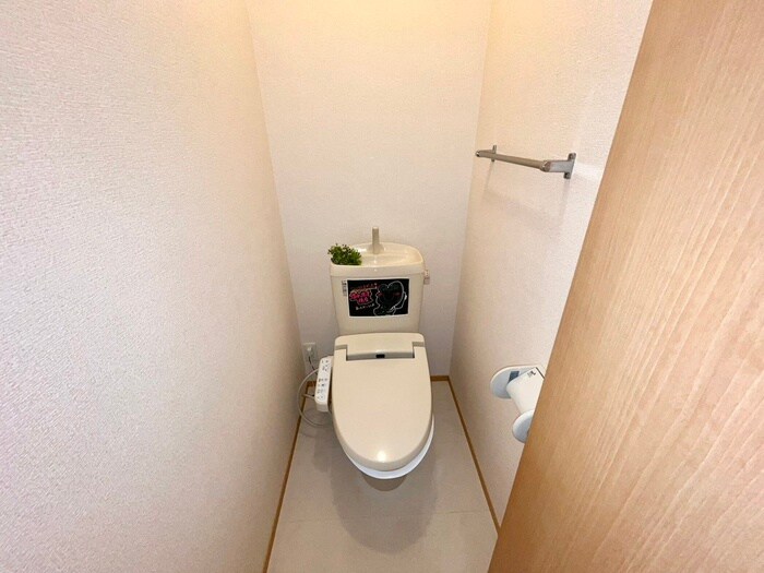 物件内観写真17　(トイレ)
