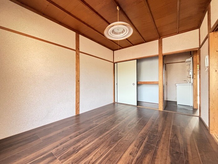 物件内観写真4　(居室)