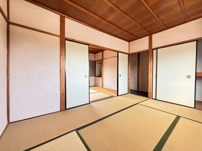 物件内観写真5　(居室)