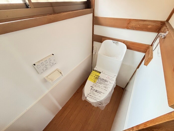 物件内観写真8　(トイレ)