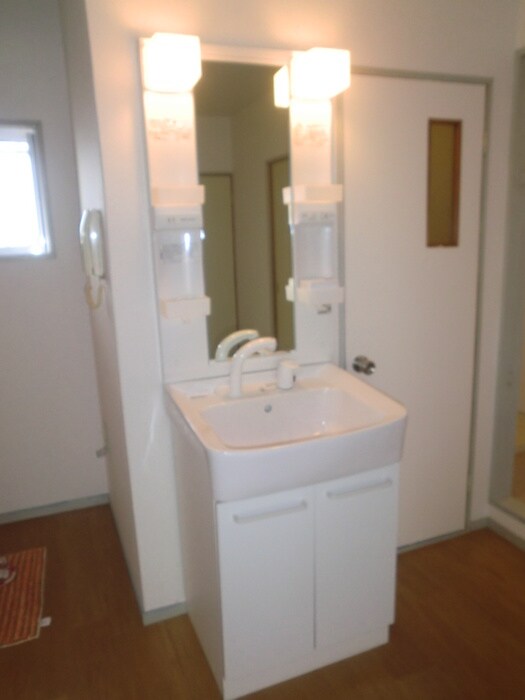 物件内観写真5　(洗面)