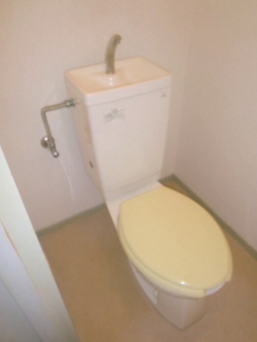 物件内観写真8　(トイレ)