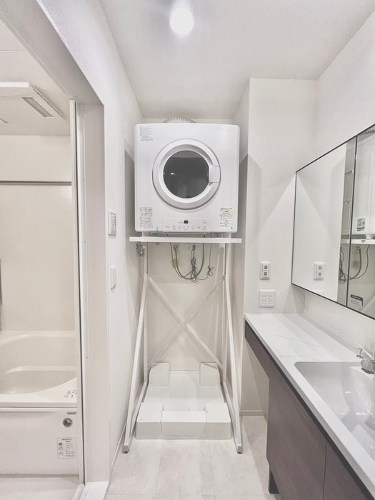 物件内観写真12　(洗濯機置場)