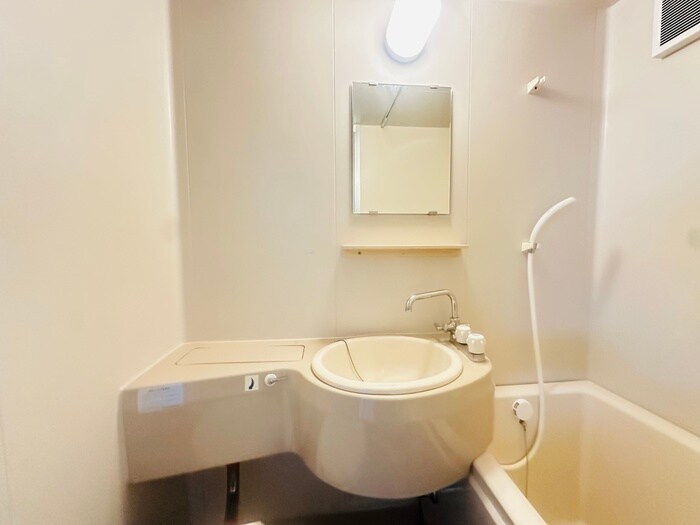 物件内観写真12　(洗面)