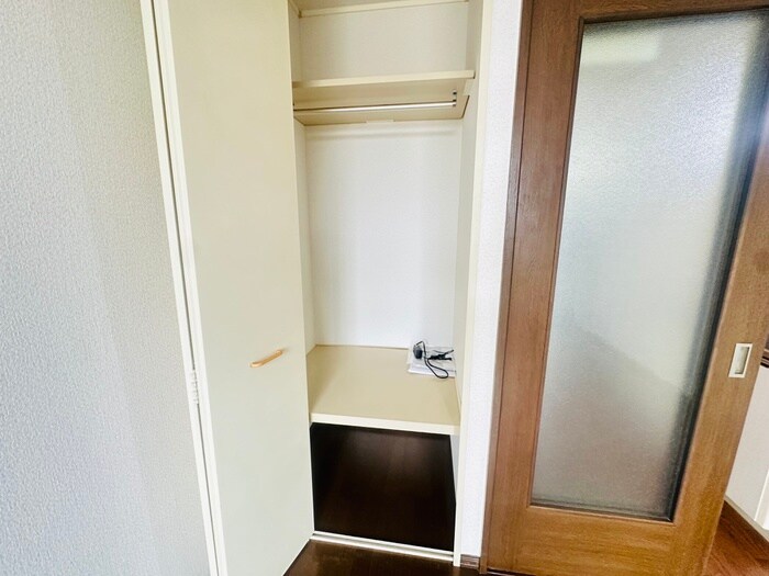 物件内観写真16　(収納)