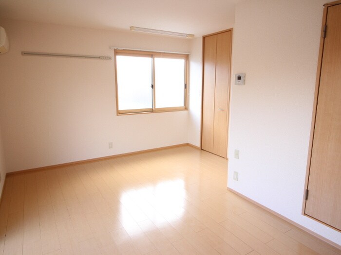 物件内観写真22　(居室)