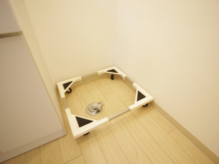 物件内観写真9　(洗濯機置場)