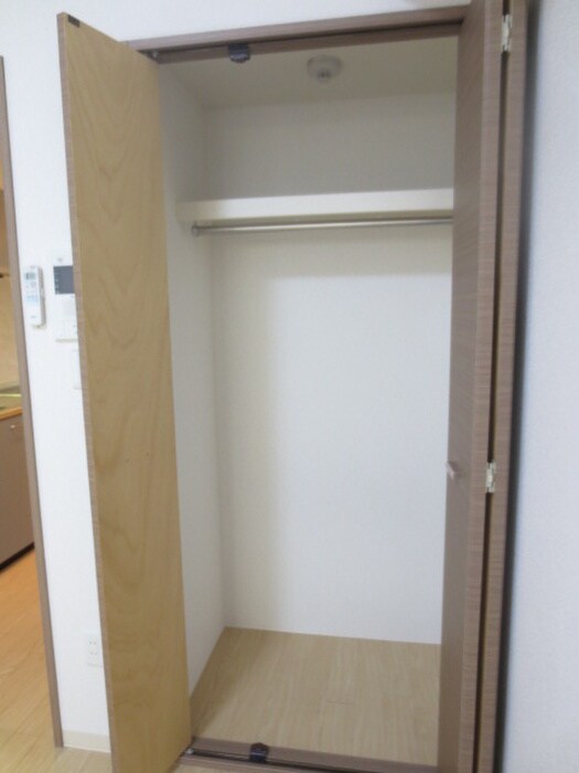 物件内観写真10　(収納)