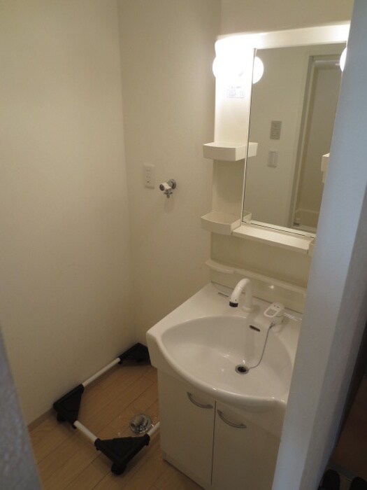 物件内観写真11　(洗面)