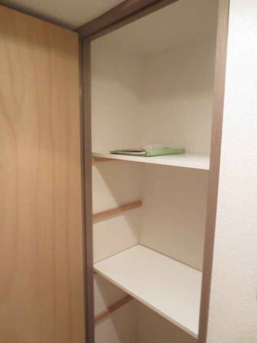 物件内観写真14　(収納)