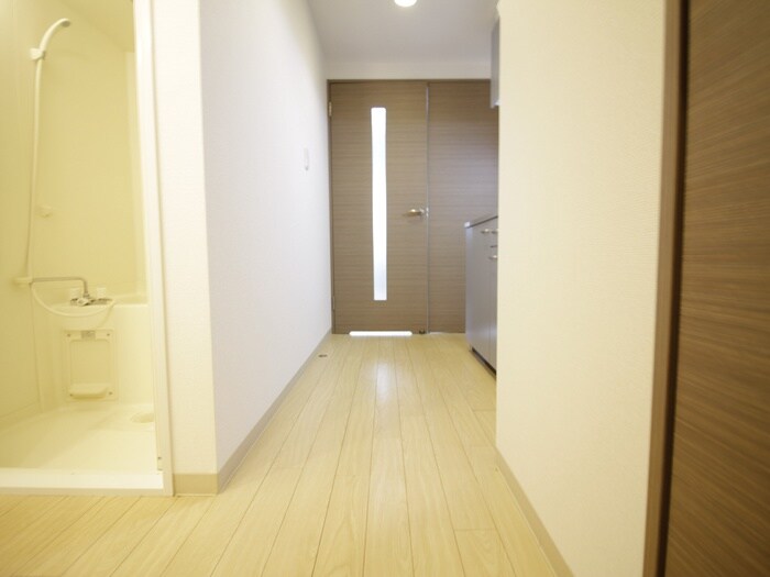 物件内観写真14　(廊下)