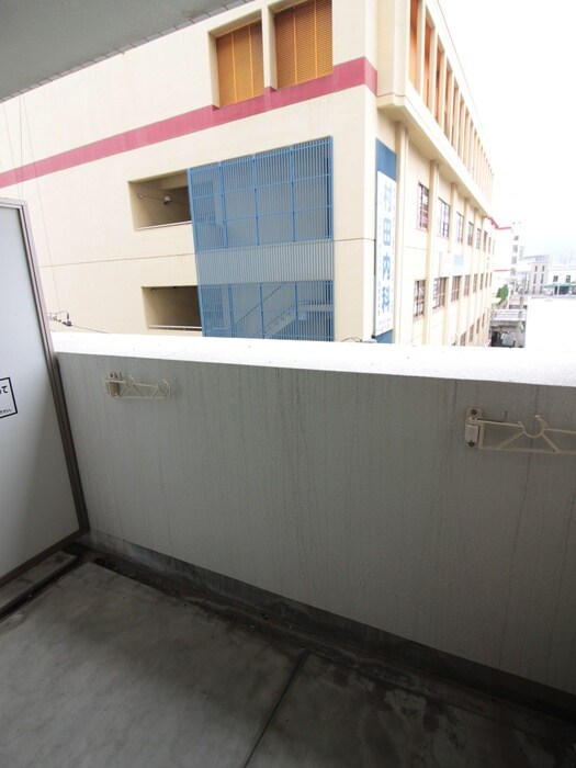 物件内観写真20　(室内からの展望)