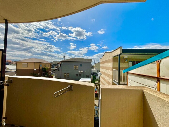 物件内観写真22　(室内からの展望)