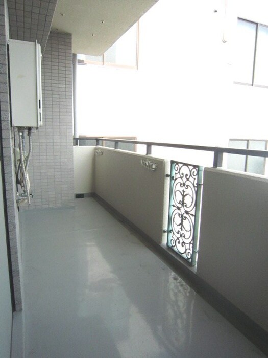 物件内観写真10　(ベランダ・バルコニー)