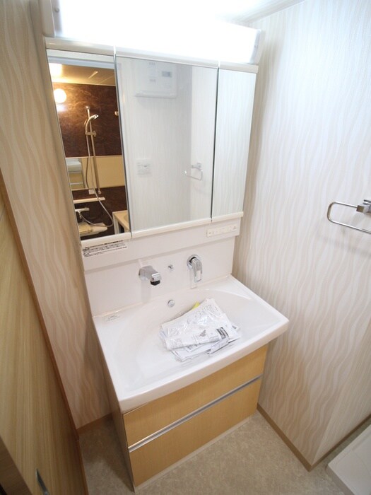 物件内観写真9　(洗面)