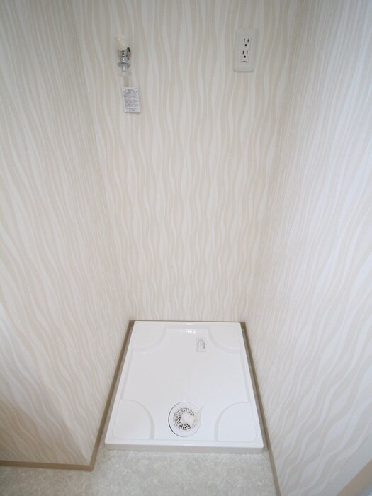 物件内観写真13　(洗濯機置場)