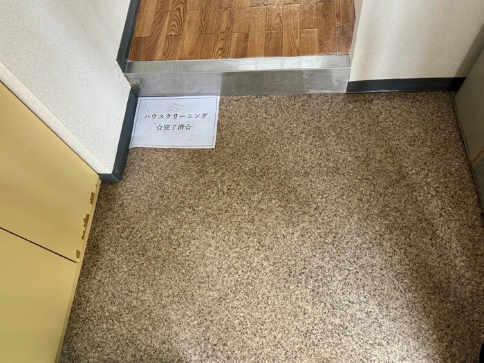 物件内観写真19　(玄関)