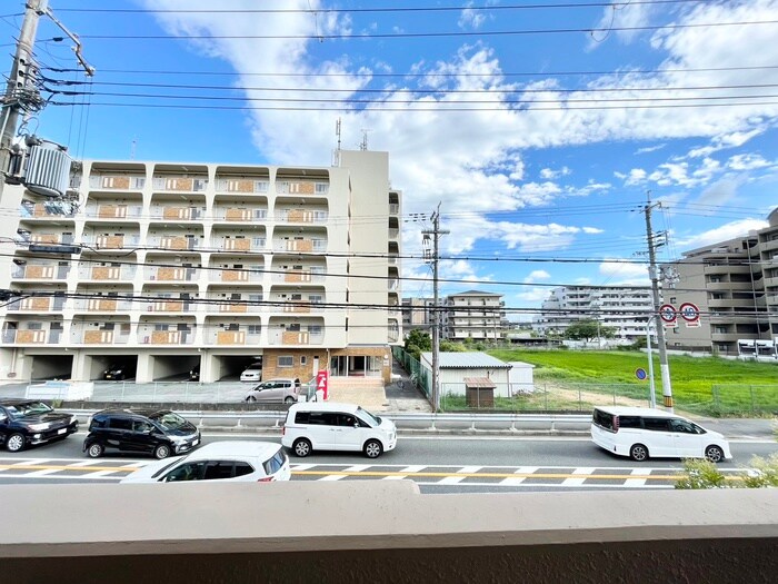 物件内観写真22　(室内からの展望)