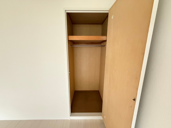 物件内観写真12　(収納)