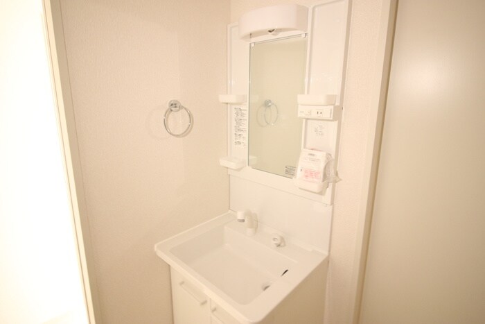 物件内観写真12　(洗面)