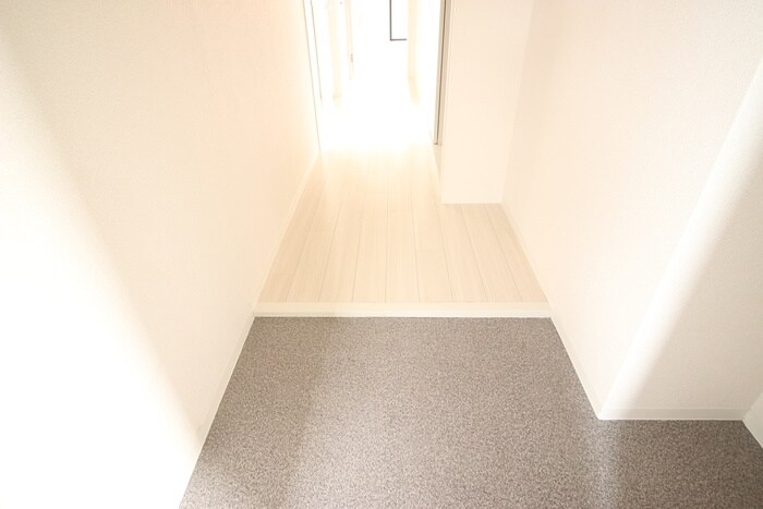 物件内観写真17　(玄関)