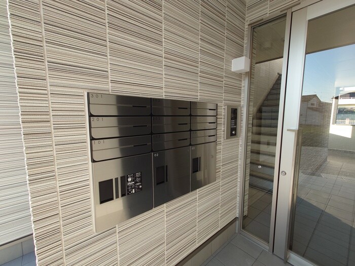 物件外観写真4　(建物設備)