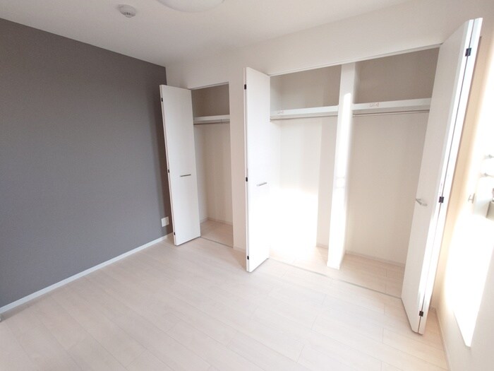 物件内観写真12　(収納)