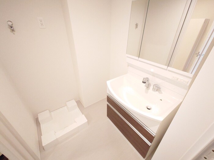 物件内観写真13　(洗濯機置場)