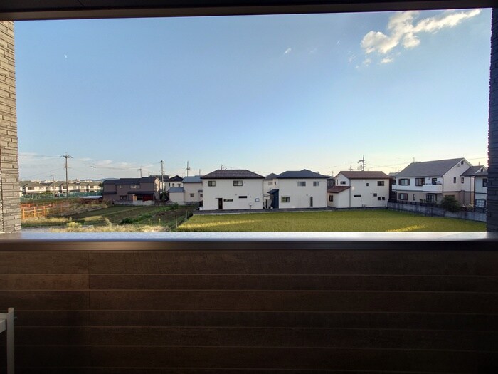 物件内観写真16　(室内からの展望)