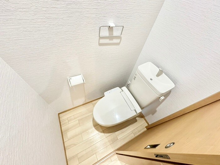 物件内観写真14　(トイレ)