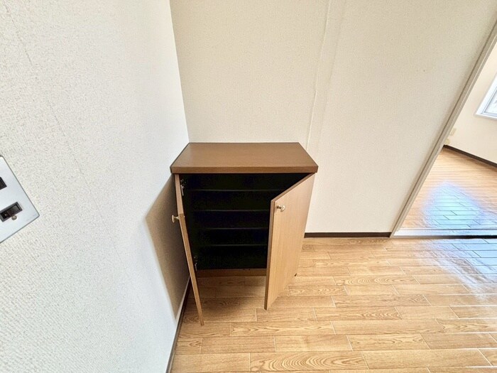 物件内観写真16　(靴箱)
