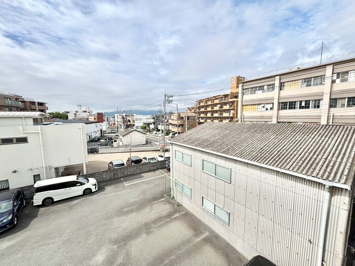 物件内観写真22　(室内からの展望)