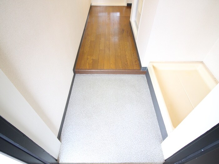 物件内観写真19　(玄関)