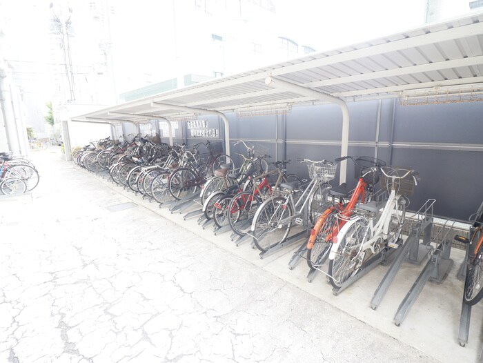 物件外観写真6　(駐輪場)