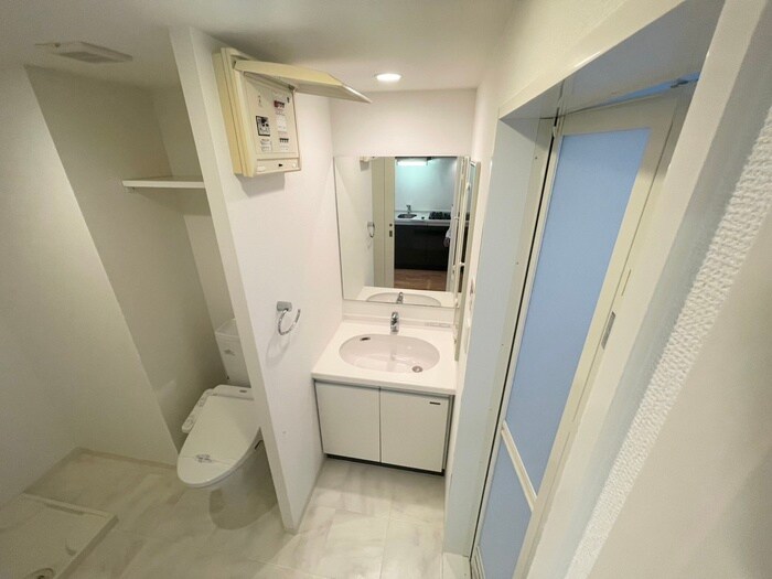 物件内観写真13　(洗面)