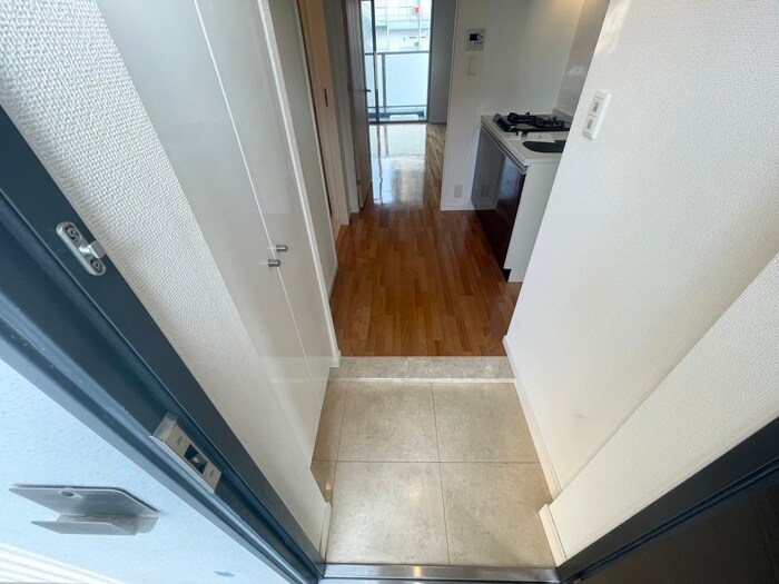 物件内観写真15　(玄関)