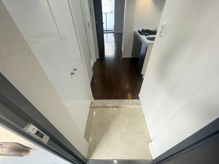 物件内観写真15　(玄関)