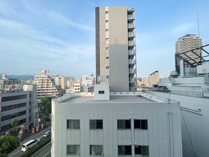 物件内観写真16　(室内からの展望)