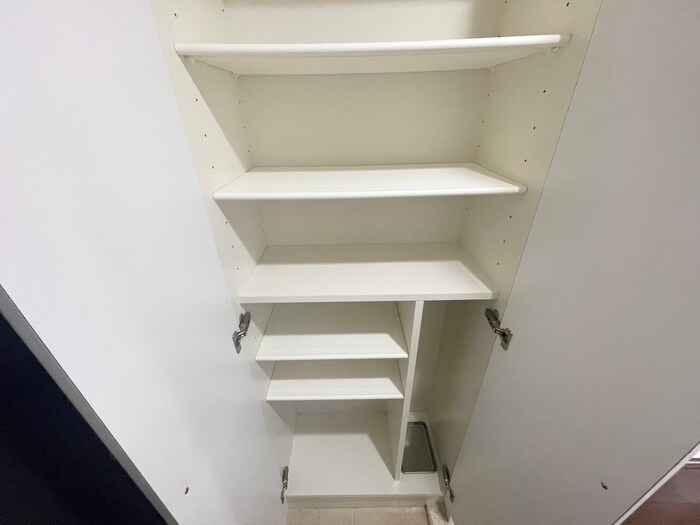 物件内観写真18　(靴箱)