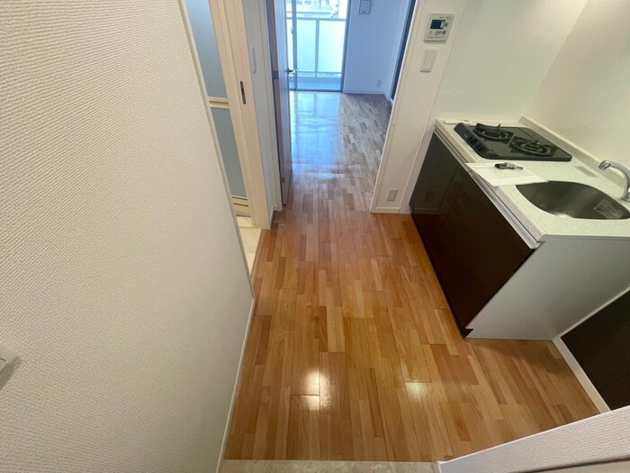 物件内観写真20　(廊下)