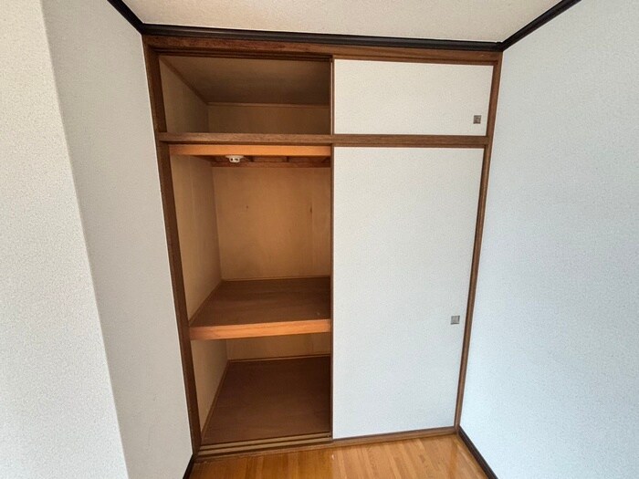 物件内観写真18　(収納)