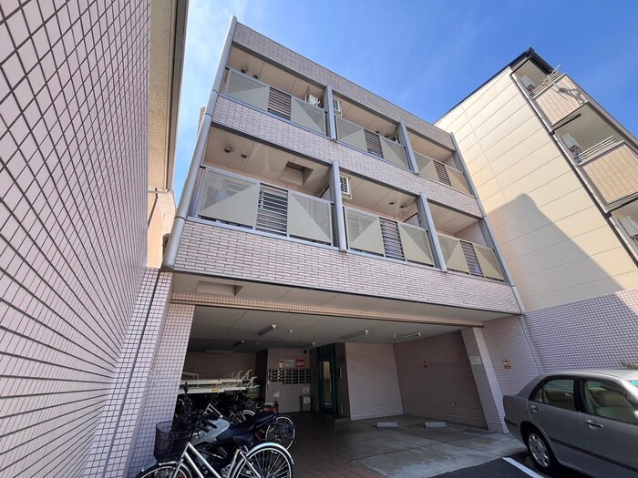 ボヌ－ル深草の物件外観写真