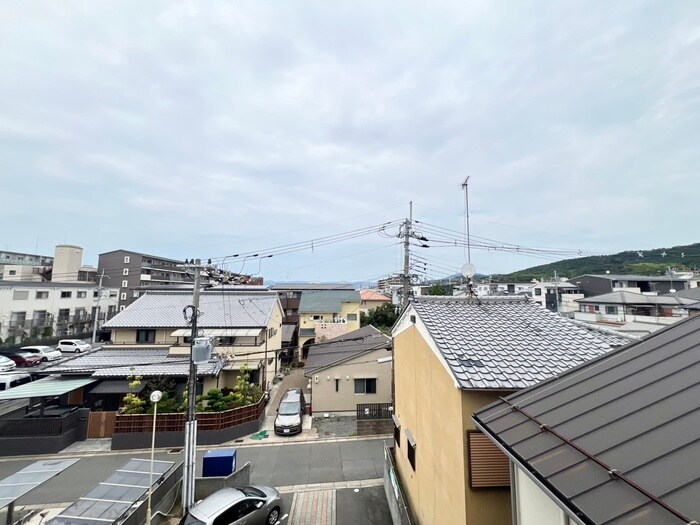 物件内観写真18　(室内からの展望)